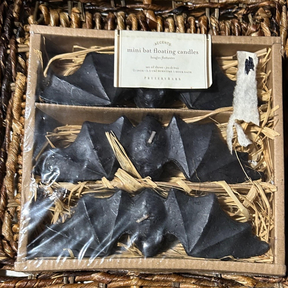 Pottery Barn Mini Bat 🦇 Floating Candles BNIB